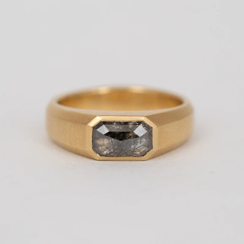 women's ring hammered texture -Edge Signet