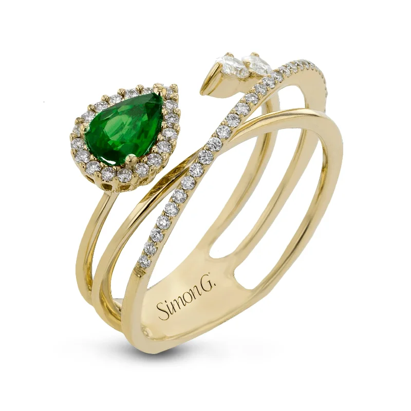 women's ring emerald cut -18K YG Diamond and Emerald Ring